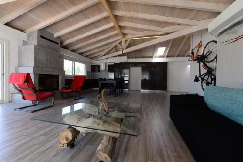 Wood Metal Glass Κοντόκαλι Εξωτερικό φωτογραφία