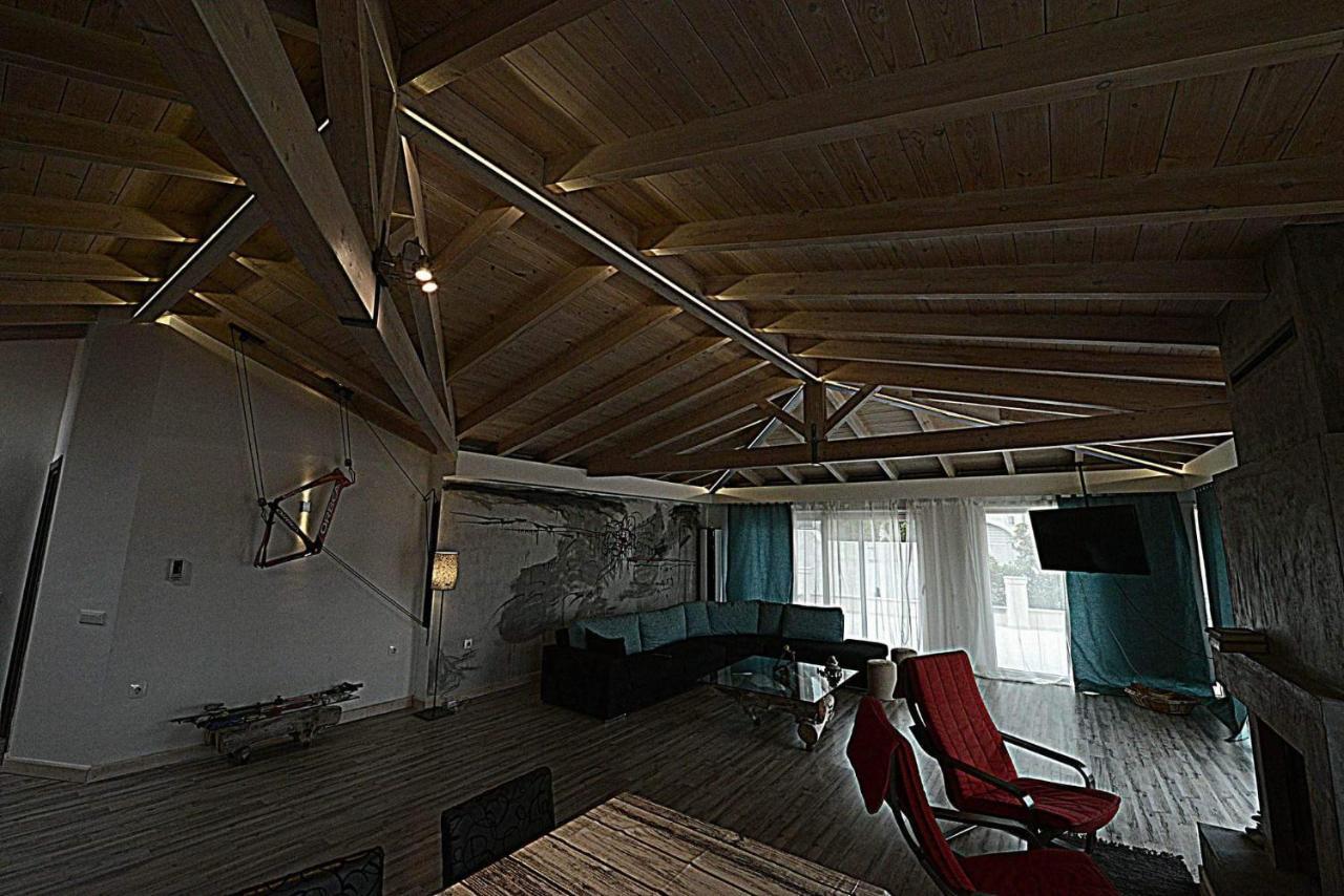 Wood Metal Glass Κοντόκαλι Εξωτερικό φωτογραφία